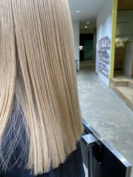 ネオアトリウム(neo atrium) ブロンド