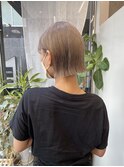 切りっぱボブ ホワイトベージュ 『ハヤセ』