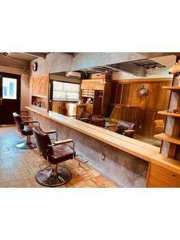 プライベートサロンだからこそ叶う、リラックスした雰囲気の中でひとときをお過ごしください。