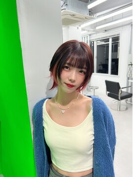 キバ(kva) ▽□□▽ショートウルフ×インナーカラー