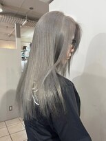 サロン ド ビカ(Salon de bika)&nbsp;ダブルカラーケアブリーチ大人可愛い超ハイトーングレージュ