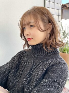 ヴィヴカウンター(VIVE counter) 透明感あるワンカールくびれボブ