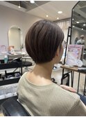 サイド刈り上げ女子×マロンベージュ
