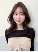 ミディアムレイヤーカット内巻き顔まわりレイヤーカット