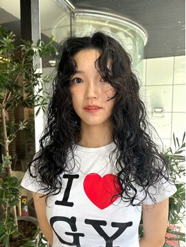 ヘアーアンドメイク ビス(HAIR&MAKE bis) 海外風パーマ ロングパーマ ゆるふわパーマ【kotomi】