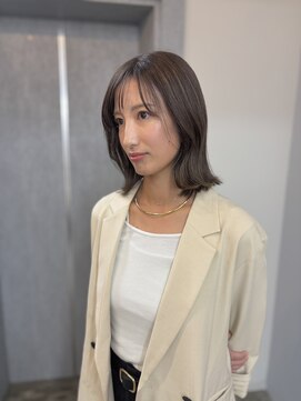 クオーレ(CUORE) ベージュカラー