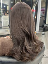 アルドーレフィエロ シンサイバシ(Ardore fiero shinsaibashi)&nbsp;ラベンダーグレージュ☆レイヤーカット　20代30代