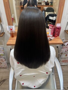 ユニティ 小田急相模原店 ネオメテオストレート・カラーで叶う艶プルセミロング