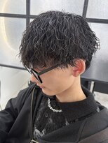 シーバイスリー 綱島(C×3) 縦落ちパーマはこれがかっこよい!