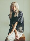 WHITE SEMILONGwearingFUMIKA_UCHIDA【VERNON】058-262-3611