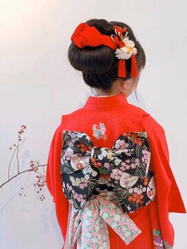 ヘアセット&メイク専門店 カスミ(Kasumi) 七五三　アップスタイル