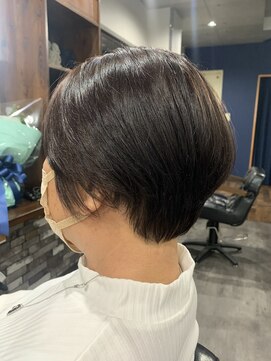 フラット(flat) 艶々ショート