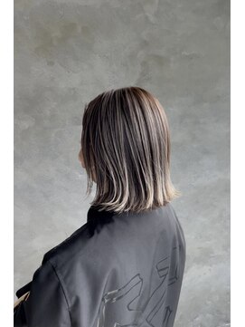 ノル(NoLL) ＊ハイライト＊グレージュ＊切りっぱなし＊