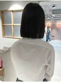 "久保田"黒髪切りっぱなしボブ地毛風ストレートぱつっとカット