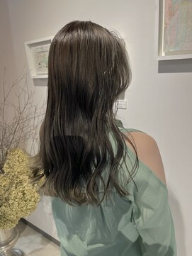 オンザ(ONTHE) カーキベージュ