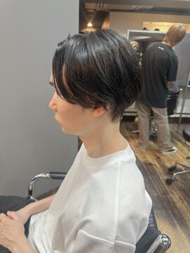 ヘアアンドメイク エジェリ(hair&make egerie) 【センターパート メンズ 刈り上げ 恵比寿】