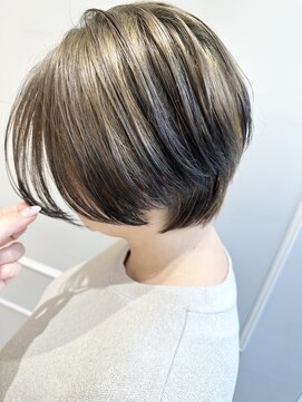 ネオリーブギンザ 銀座店(Neolive GINZA) (銀座) 前髪なしショート　ブリーチカラー　エンドカラー