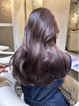 ロマネ(ROMANEE)の写真/一人ひとりの肌や瞳、メイクに合わせて、季節や今の気分にピッタリのヘルシーなデザインカラーをご提案◎ 