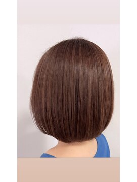 ラプチャー 上小田井(RAPTURE) 似合わせカットヘッドスパショートカット