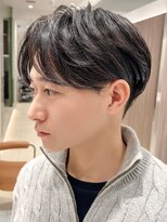 ヨリ トウキョウ(yori Tokyo) 簡単スタイリングニュアンスパーマスパイキーショート