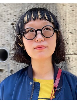 ナループロアオハナ(Nalu pu loa ohana) オン眉ボブくせ毛パーマ顔まわりカット