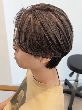 ジーナ 天神(Zina) 白髪ぼかしハイライト