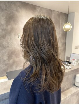 トゥルーブバイファースト(trove by first) 外国人風オリーブカラー