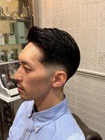 ルドローブラントオオサカ(LUDLOW BLUNT Osaka) 【LUDLOW BLUNT】フェードカット バーバーヘア