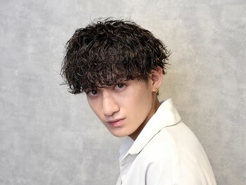 レイズルーツ 名古屋(RAYS ROOTS)の写真/初めてでも大丈夫。学生にも優しい価格と丁寧な施術で理想のヘアが叶う通いやすさ抜群の人気サロン！