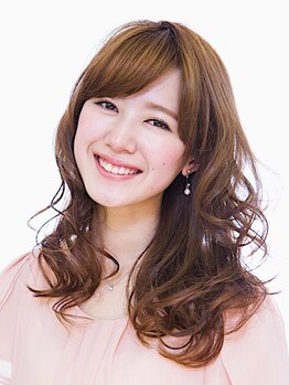 【保湿系デジタルパーマ】でダメージやパサつきを軽減しつつ、女性らしい柔らかなニュアンス感を表現★