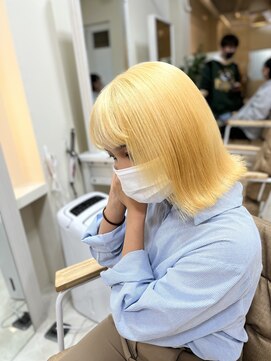 カリーナ(CARINA) ハイトーンカラー/ブロンドカラー