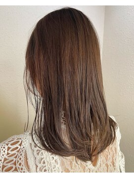 シレナバイアルティナ 辻堂店(sirena by artina) 柔らかナチュラルベージュ