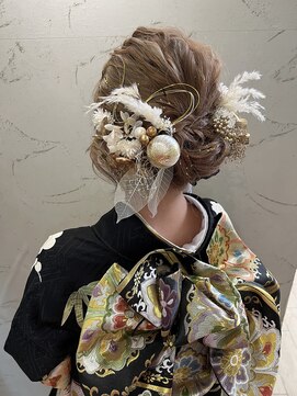 イーエル グランデ(e.ll grande) 成人式ヘアスタイル