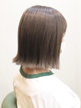 シャンティ 艶髪外ハネボブ/アッシュブラウン