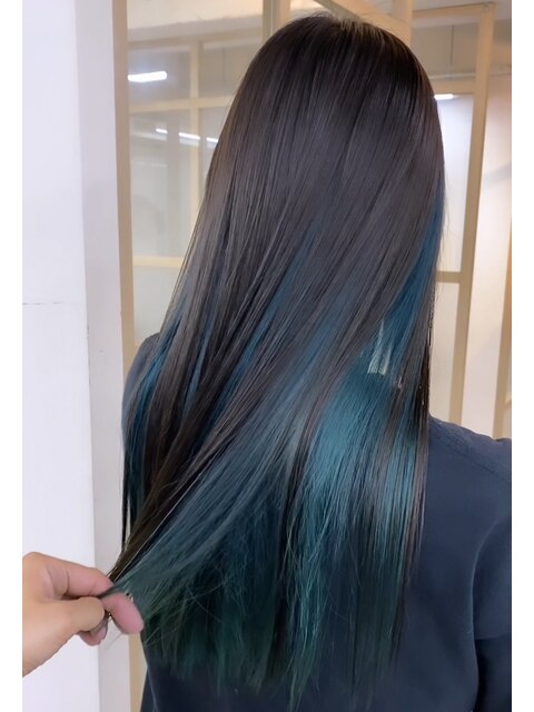 2025年春】インナーカラー/ターコイズブルーのヘアスタイル｜BIGLOBE 