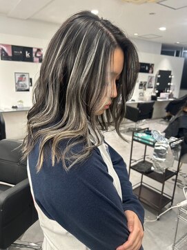 キング 枚方店(K!ng) 縮毛矯正髪質改善ハイライトレイヤーカット梅田美容室エクステ