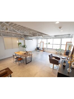 《広い空間に贅沢な3席》インテリアショップのようなこだわりの店内＆薄暗い落ち着くヒーリングヘッドスパ*