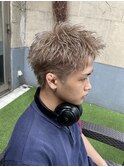 スパイキーショート×ミルクティーブロンド