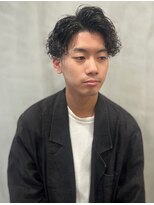 キャスト 三宮(cast)&nbsp;[YUYA］ 大人のかき上げパーマ