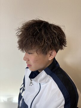 ヘアーアトリエルキナ(hair atelier LUCINA) ツイストスパイラルメンズパーマメンズカット