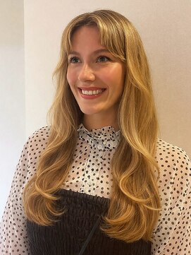 ヘアリゾート粋 新宿三丁目本店 艶髪/レイヤーカット/顔まわりカット/ロング