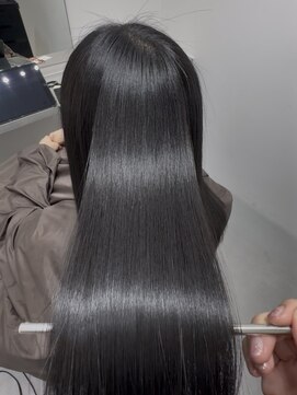 ライア 下北沢(laia) 艶ロング【髪質改善 下北沢 マンツーマン トリートメント】