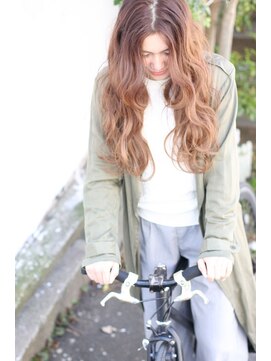 マイロ(mailo) 大人かわいいグラデーションカラー×クセ毛風マーメイドロング