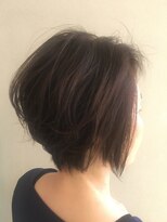 ぽっこりショートボブ　担当川瀬賢翁