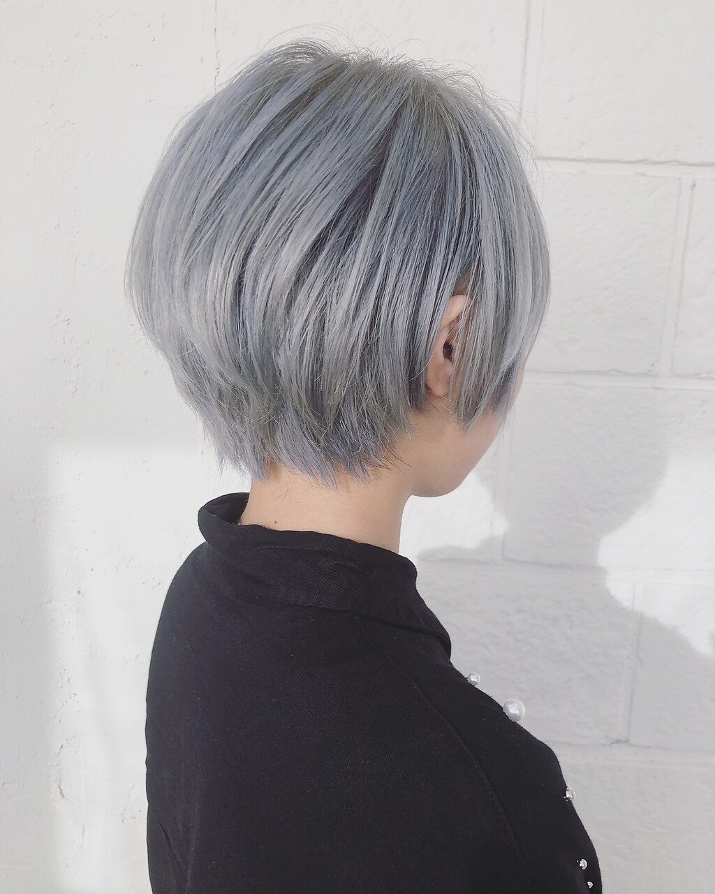 ハイトーンホワイトシルバーのショートボブ☆：L013708546｜ネフ(NeF
