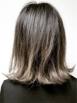 メリケンビューティーパーラー コウベ(MERICAN BEAUTY PARLOR KOBE) 【セミロング/ナチュラルグラデーションカラー】tomo