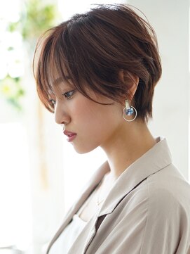 ナオシ トレス 富雄店(nao*c tres) アンニュイな丸みショート/エッジショート/くびれセミディ