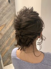 AUSTIN イルミナカラーが際立つ編み込み着付けヘアセット