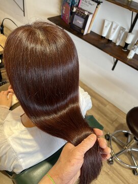 サラ(sarah) うるツヤロング