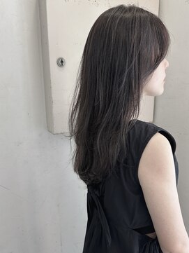 キャンバス バイ ネオリーブ 横浜西口(Canvas by neo.) ロングレイヤー ハイライト 艶髪 ブルーグレージュ 横浜